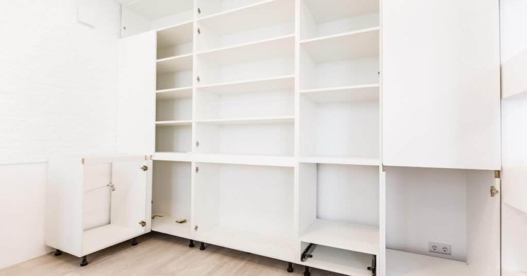 custom cupboard designers in mandaveli